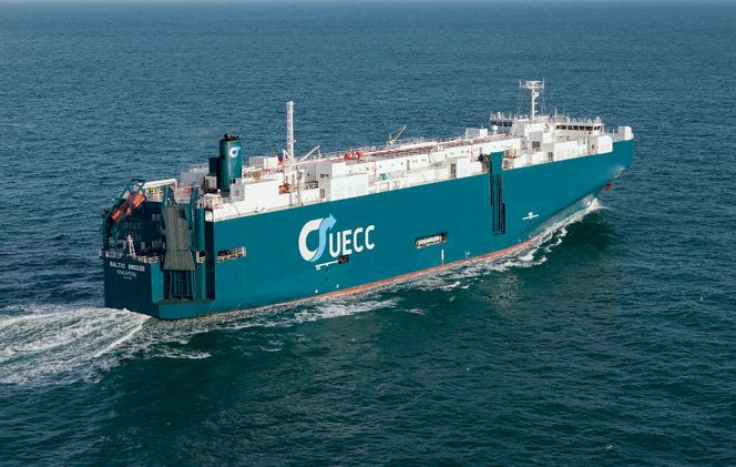 Lillesøster: Baltic Breeze blir søsterskip med de to nye LNG-drevne og isgående bilskipene. Baltic Breeze, som er fra 1983, ombygget i 2009,  har plass til 3242 biler og har isklasse 1C.