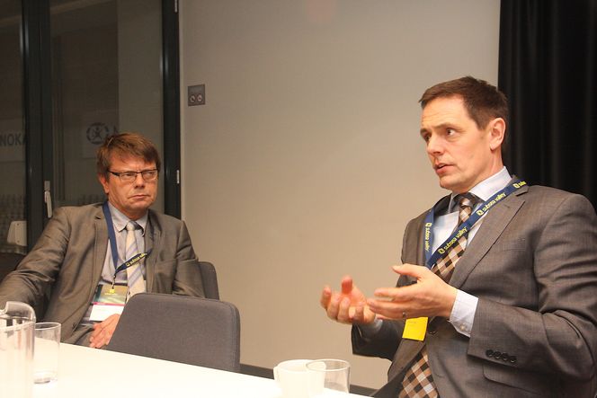 BI-professor Torger Reve og adm.dir.Preben Strøm i Subsea Valley.