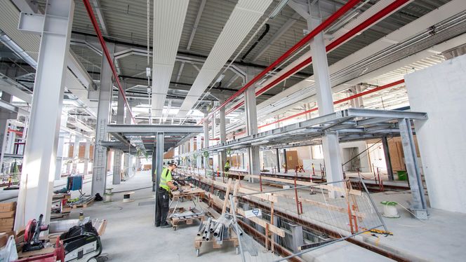 Verkstedhallen i Bybanens anlegg på Kokstad.Prølvedrift settes i gang på nyåret.