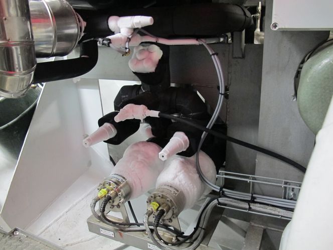 Veskepumpene på kuldeanlegget som pumper CO2 ut til platefrysere .