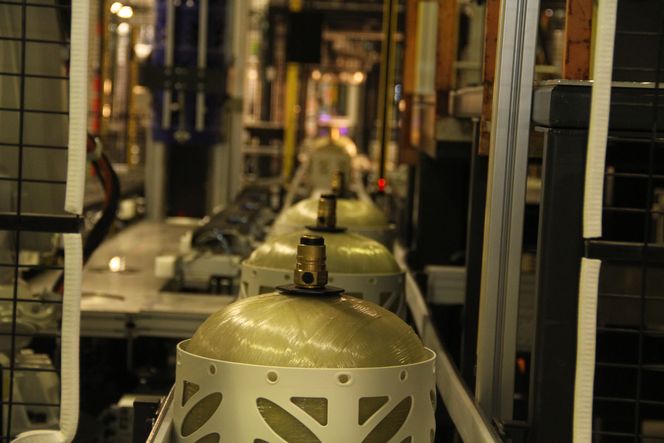 Hexagon Ragasco på Raufoss, er verdens største produsent av propantanker i kompositt. Nå vil selskapet ta markedsandeler fra stål. Foto: Joachim Seehusen