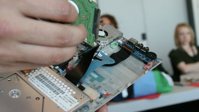 Egne lag med gummi gir ekstra beskyttelse til interne komponenter i Toshibas bærbare pc-er.