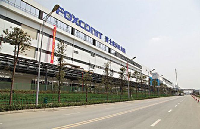 Fra et av Foxconns produksjonsanlegg i Shenzhen, for Apple-produkter som iPhone og iPad. Bilde: Fair Labor Association