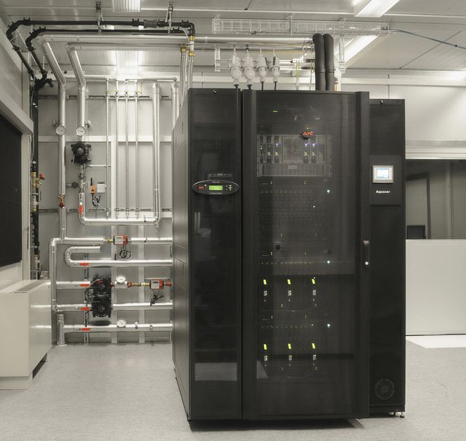Superdatamaskinen Aquasar. Bilde: ETH Zürich