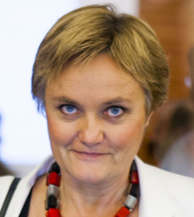 IT-minister Rigmor Aasrud mener at den nye rapporten bekrefter at regjeringens bredbåndspolitikk har vært riktig. Bilde: Per Ervland