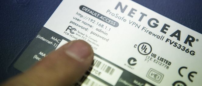 2. Standard-tilgangen er oppgitt under brannmuren. Fra lokalnettet logger vi oss inn, først via webgrensesnittet. Bilde: Per Ervland