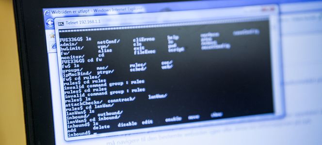 4. Fra et linux-shell er det enkelt å opprette, slette og redigere regler for brannmuren. Bilde: Per Ervland