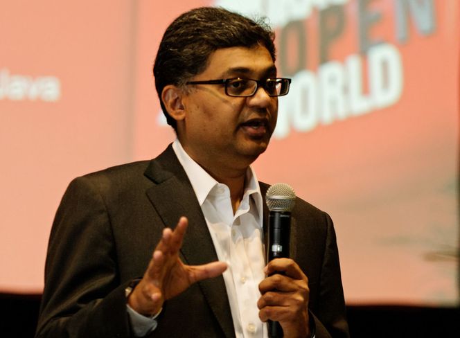 Hasan Rizvi hadde regien på presentasjonen av Oracles Java-strategi. Bilde: Oracle OpenWorld