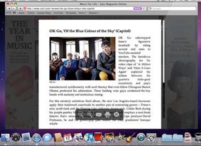 Safari Reader toner ned omgivelsene rundt selve teksten på en webside. Bilde: Apple
