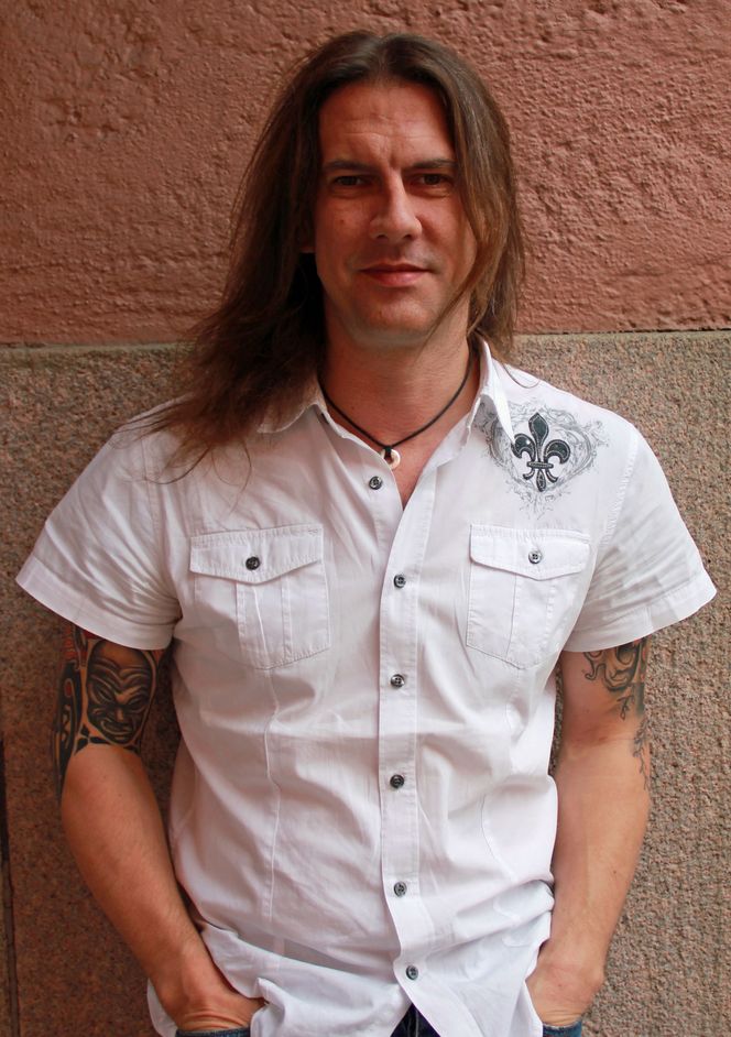 Rik Ferguson har selvfølgelig spilt i rockeband - faktisk inntil helt nylig. Nå mener han at han er for gammel for rock 'n' roll, men vurderer å starte opp et bluesband i Warszawa, Polen, hvor han bor. Bilde: Harald Brombach