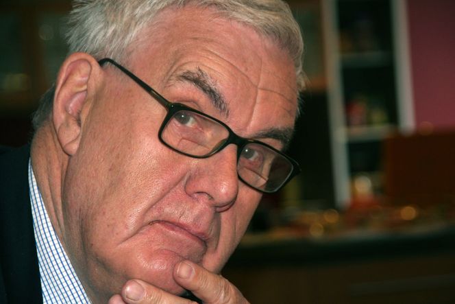 Direktør Georg Apenes i Datatilsynet er ikke overbevist av argumentene for å innføre nettvalg i 2011.