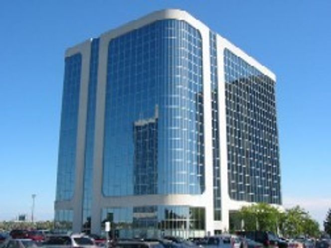 Nortel har et imponerende hovedkvarter i Toronto.