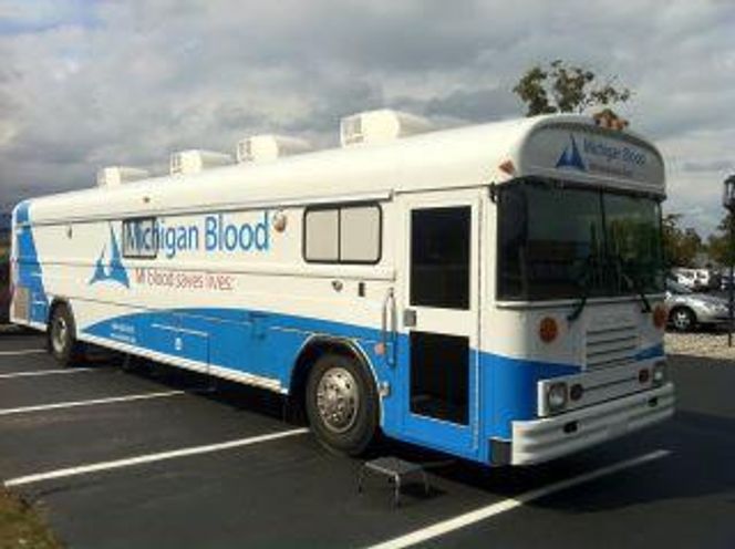 Michigan Blood bruker Aerohive-løsningen ombord i 40 busser. Aksesspunktene utnytter mobilnettet, og IT-tjenestene for de ansatte er som om de satt i bedriftens lokalnett.