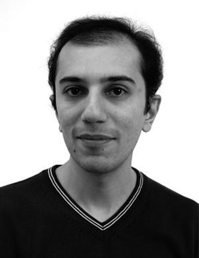 Mohammad Ravanbakhsh skal forsvare sin avhandling «Towards Optimal Data Transmission By Network Coding». Bilde: Universitetet i Bergen