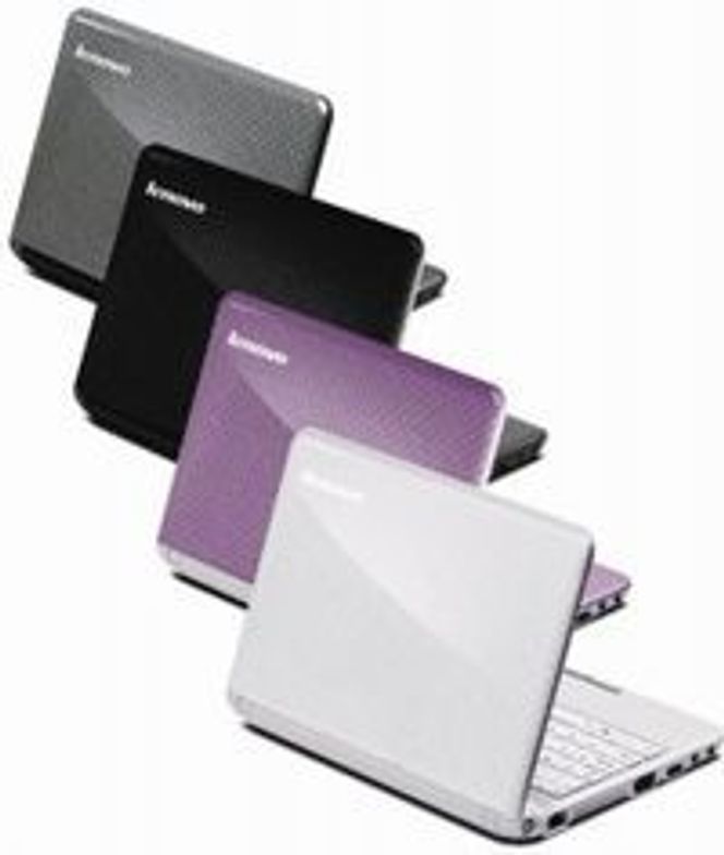 Lenovo S10-2 tilbys i grå, sort, rosa eller hvit utførelse.