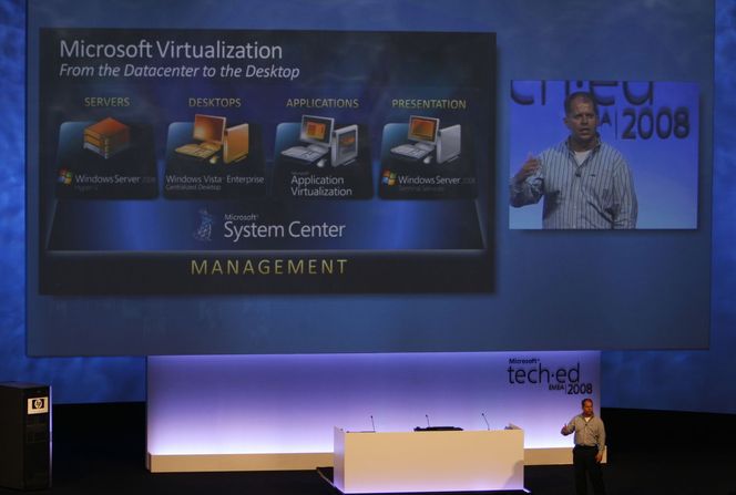 - Virtualisering er ikke et produkt, det er en strategi, sier Brad Anderson, General manager Management & Services Division, Microsoft.