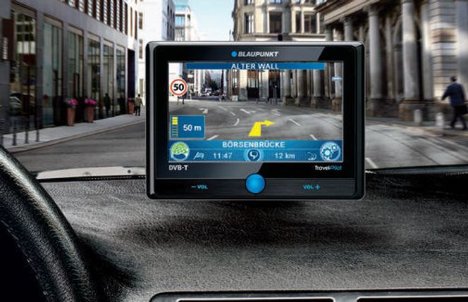 Blaupunkt Travelpilot 500 og 700 viser selve veien og de registrerte fartsgrensene på skjermen.