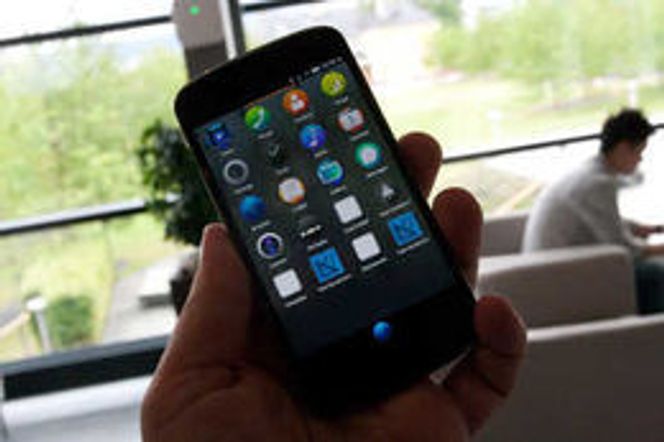 Firefox OS gjorde et pent inntrykk på Nexus 4, men var kanskje ikke heeeelt stabil. Kamerappen krasjet da vi prøvde. Bilde: Marius Jørgenrud