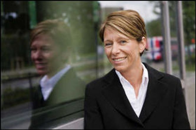 Liv Fiksdal, som leder DNBs IT-operasjoner, har inngått en 21 år lang avtale med Green Mountain. Bilde: DNB
