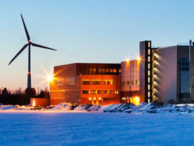 Siden 2009 har Google satset på en nedlagt papirfabrikk i Hamina for å sikre sin datakapasitet i Europa. Nå skal anlegget utvides til en verdi av 3,6 milliarer kroner. Bilde: Google