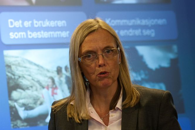Marina Lønning i Telenor fremhevet at små bedrifter nå kan kjøpe sentralbord-løsninger som før var forbeholdt de største selskapene. Til prisen av en kopp kaffe per bruker per dag. Bilde: Marius Jørgenrud