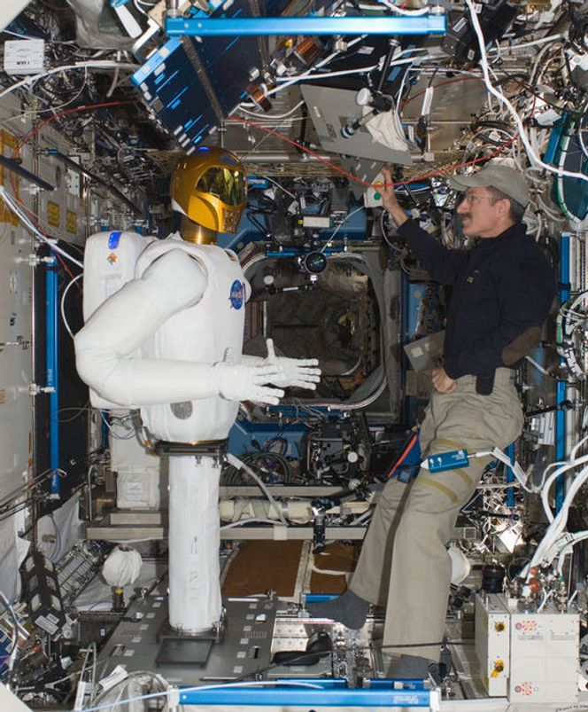 Robonaut 2 under testing ombord i ISS i februar 2013. Bilde: NASA