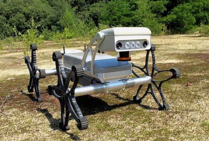 Asguard v4 er en sikkerhetsrobot utviklet ved Deutschen Forschungszentrums für Künstliche Intelligenz i Bremen. Bilde: Felix Grimminger, DFKI GmbH