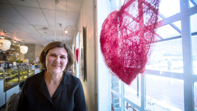 Hjerte for mye: Ingrid Dahl Hovland liker både fugler, fossiler og natur. Hun mener det er viktig å avklare arealkonfliktene i et veiprosjekt tidlig, for å unngå forsinkelser. Foto: Per-Ivar Nikolaisen