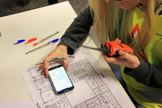 SmartRescue har blitt testet ut under brannøvelser. Ved hjelp av app-en var det lett å få oversikt over brannen. Foto: CIEM– Ibrahim Mufti Pradityo.