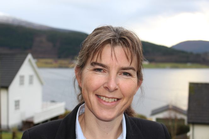 Hilde Aspås, daglig leder i iKuben mener at selv ganske små bedrifter satser på å fullautomatisere fabrikkene sine, og nevner Plasto som et spektakulært eksempel. Foto: iKuben