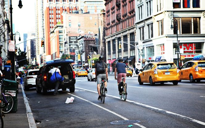 På vei hjem. Chelsea-distriktet på Manhattan er en del av Silicon Alley. Bedrifter som Google, Twitter og Uber har hovedkontor her. Foto: Julie Evensen