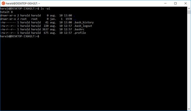 En første kjøring av Bash on Ubuntu on Windows. Her vises innholdet i hjemmekatalogen til den innloggede brukeren. Foto: digi.no