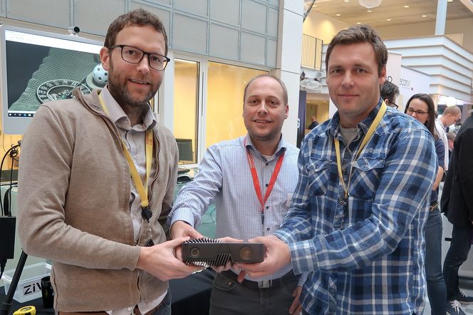 Skal erobre verden: Henrik Schumann-Olsen, Øystein Skotheim og Arild Ulfeng mener de hare verdens mest kapable 3D-kamera til industrielle anvendelser. Foto: ORV