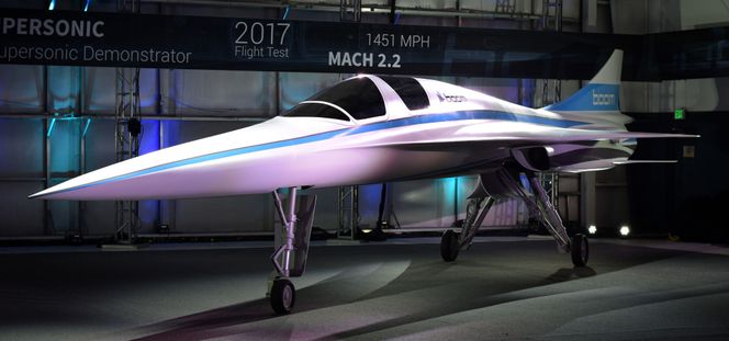 Dette er en modell av XB-1 «Baby Boom» som snart skal starte testflyging. Bilde: Boom Technology