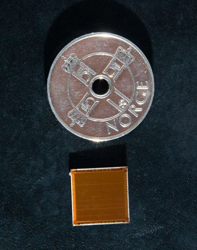 FPGA: Arbeidet som Bitvis sender ut i solsystemet er komprimert på en FPGAer brikke. Foto: Håvard Solerød