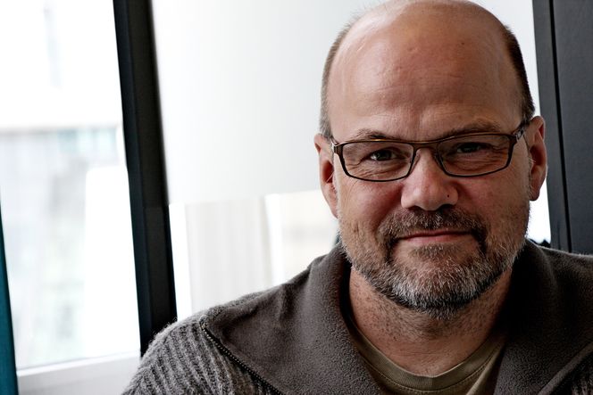 Bjørn Remseth er mediekontakt og nestleder i EFN. Han mener innføringen av HTTPS er et tveegget sverd. – Jo mer kryptert internett blir, jo større blir myndighetenes insentiv til å overvåke oss, konstaterer han til digi.no. Foto: Espen Zachariassen