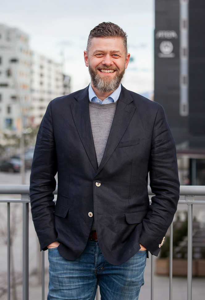 Frode Aardal i Atea ser mer samkjøring av de ulike systemene som i dag bygger opp smarte hus.