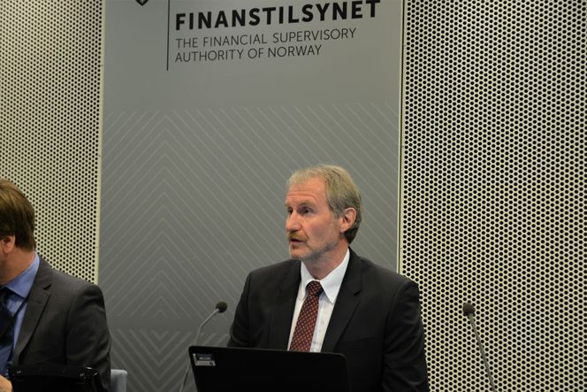 Seksjonssjef Olav Johannessen i Finanstilsynet presenterte i forrige uke en sårbarhetsanalyse av norske banksystemer: – Finanstilsynet vurderer betalingssystemene generelt solide og stabile. Det er likevel rom for forbedringer, sa han da.