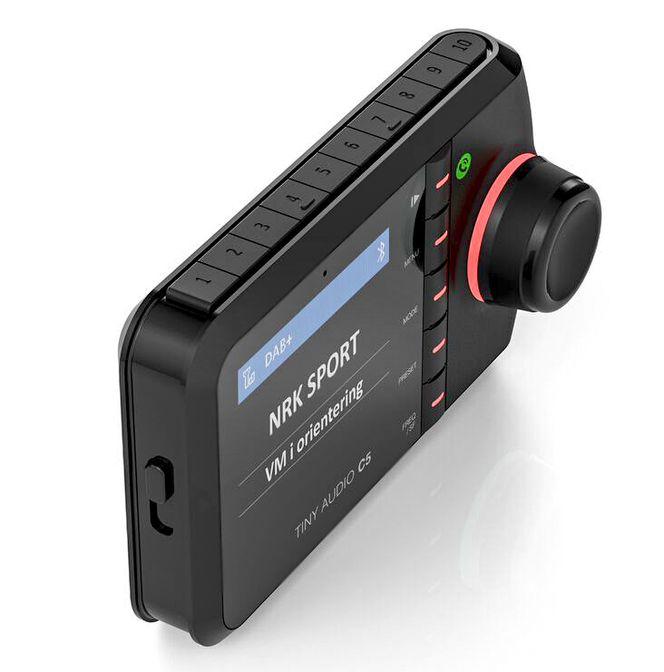 Det finnes mange gode DAB+ adaptere på markedet fra noen få erfarne importører.  Foto: TT Micr