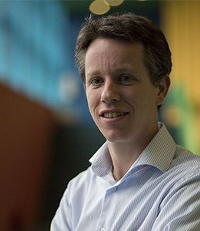 Flyingeniør Mark Voskujil fra det tekniske universitet i Delft tror at elektriske fly først blir interessante når batteriers energikapasitet blir tre ganger høyere enn i dag – kanskje først omkring 2035. Foto: TU Delft