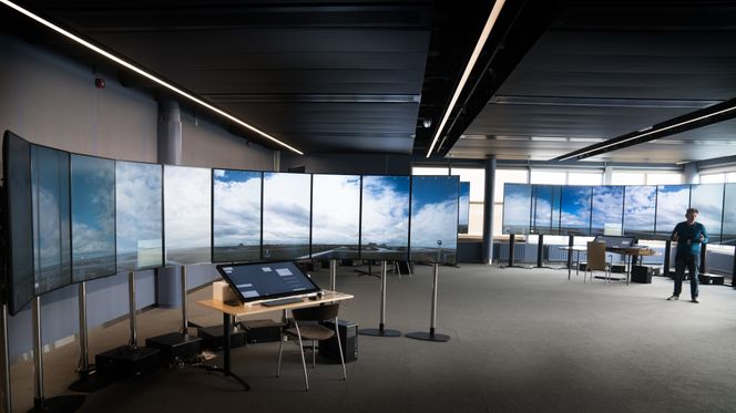 De første fem flyplassene skal fjernstyres herfra. På sikt skal minst 15 flyplasser styres fra et nytt tårnsenter. Foto:  Eirik Helland Urke