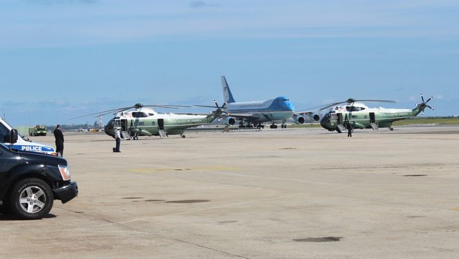 VC-25A og to VH-3D.<span> </span> Bilde: US Marine Corps