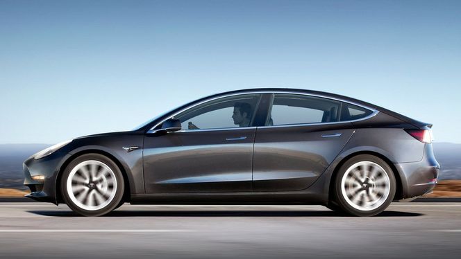 I produksjon: Tesla Model 3. Foto:  Tesla