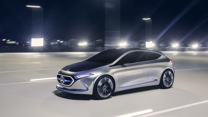 EQA er én av minst ti nye helelektriske modeller Mercedes-Benz skal sette i produksjon innen 2022. Foto: Daimler AG