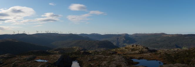 Visualisering: Roan vindpark sett fra Skomakerfjellet. Illustrasjon: Svein Erik Dahl/Einar Berg, Norconsult AS