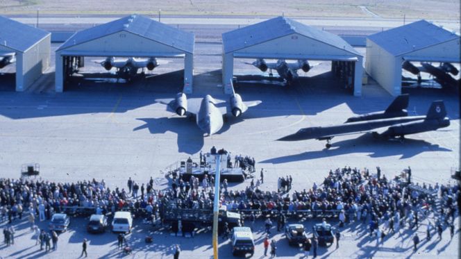 Daværende RS-71 Blackbird blir vist fram offentlig for første gang 25. juli 1964. Bilde:  US Air Force
