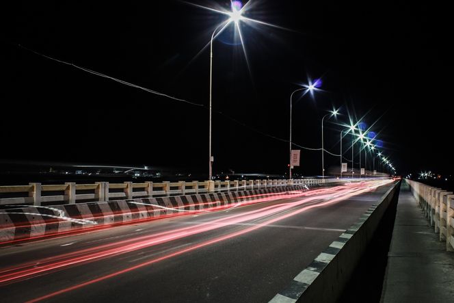 Mange norske byer bytter nå ut sine gamle gatelys til moderne intelligent LED belysning. Foto: Philips Lighting