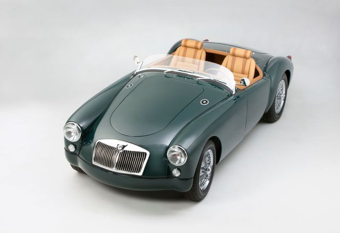 Elektrifisert: Ikke lett å se at dette ikke er en helt original MGA. Foto:  Elektrifisert