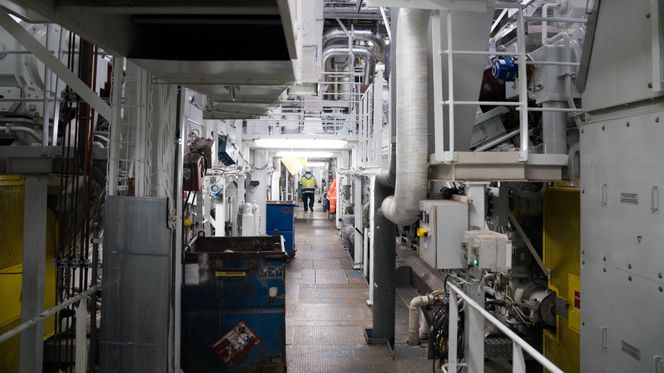 Maskinrommet på verdens største cruiseskip. Bilde:  Eirik Helland Urke