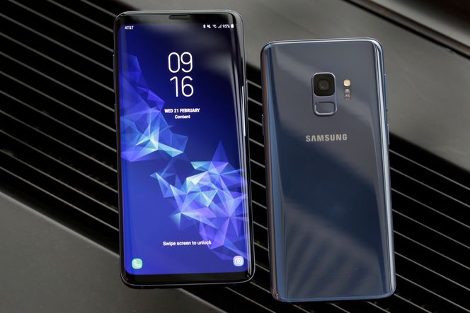 Samsung Galaxy S9 Plus (til venstre) og Samsung Galaxy S9. Foto: Scanpix / Richard Drew